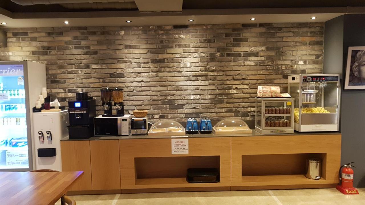 Ark Blue Hotel Busan Exterior photo