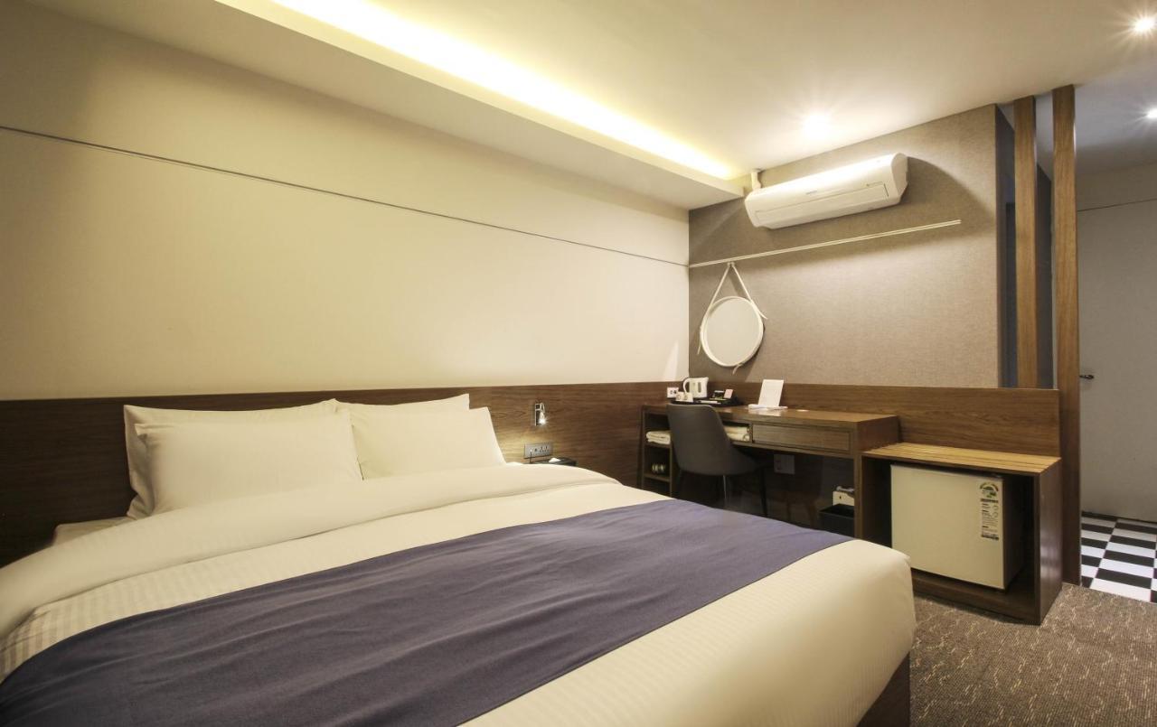 Ark Blue Hotel Busan Exterior photo