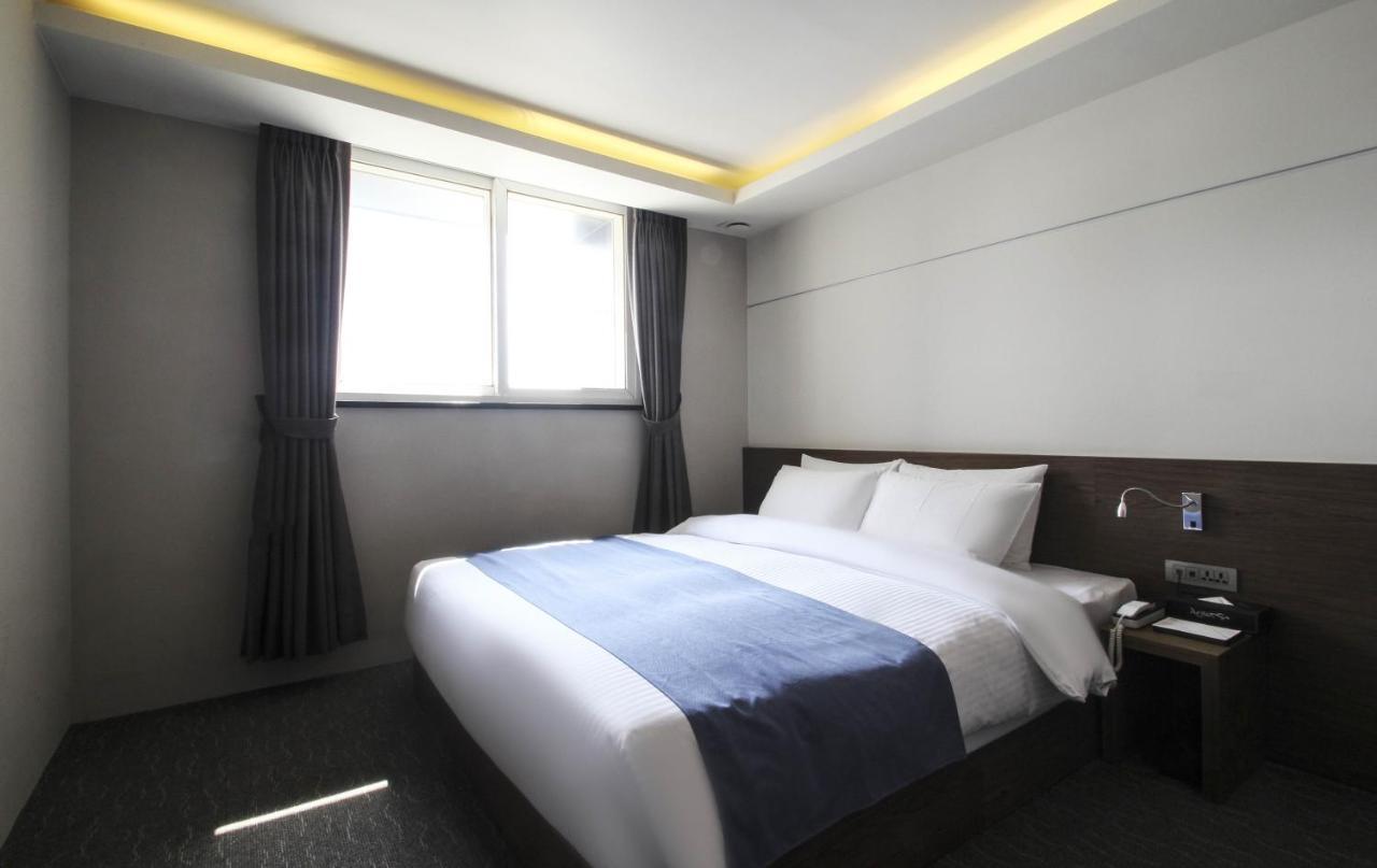 Ark Blue Hotel Busan Exterior photo