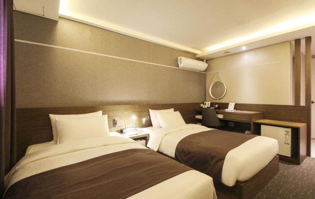 Ark Blue Hotel Busan Exterior photo